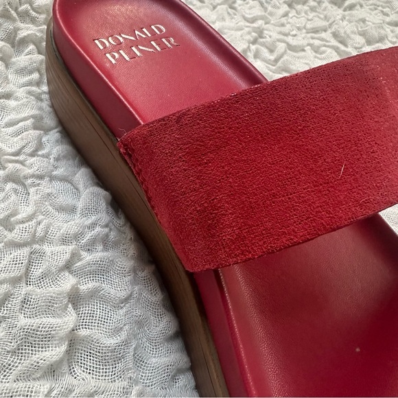 Donald J. Pliner Farris Wedge Sandal in Tomato Red Size 11 - Picture 5 of 12